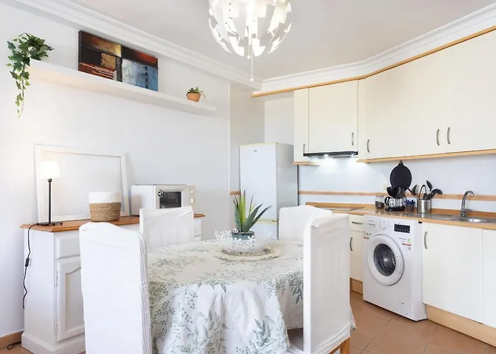 Junto Al Mar 엘메다노